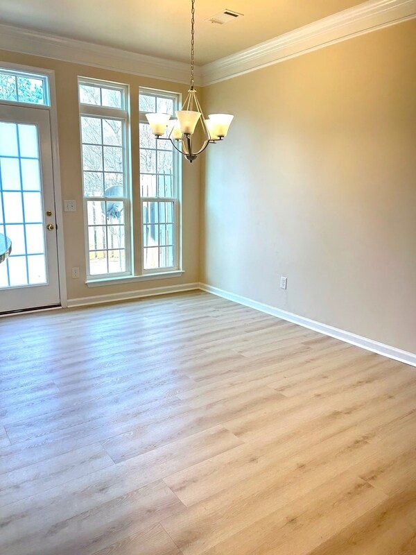 Building Photo - 128 Awendaw Way