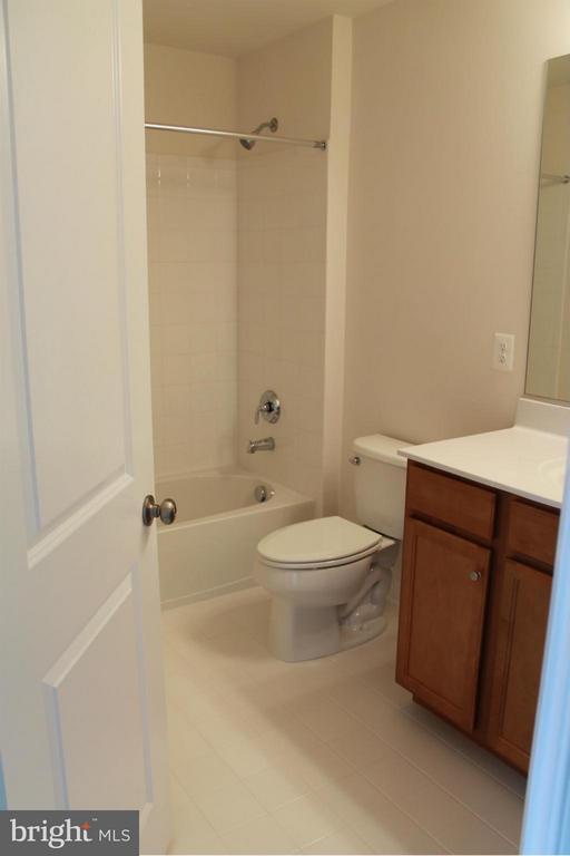 Building Photo - 109 Sequoia Dr