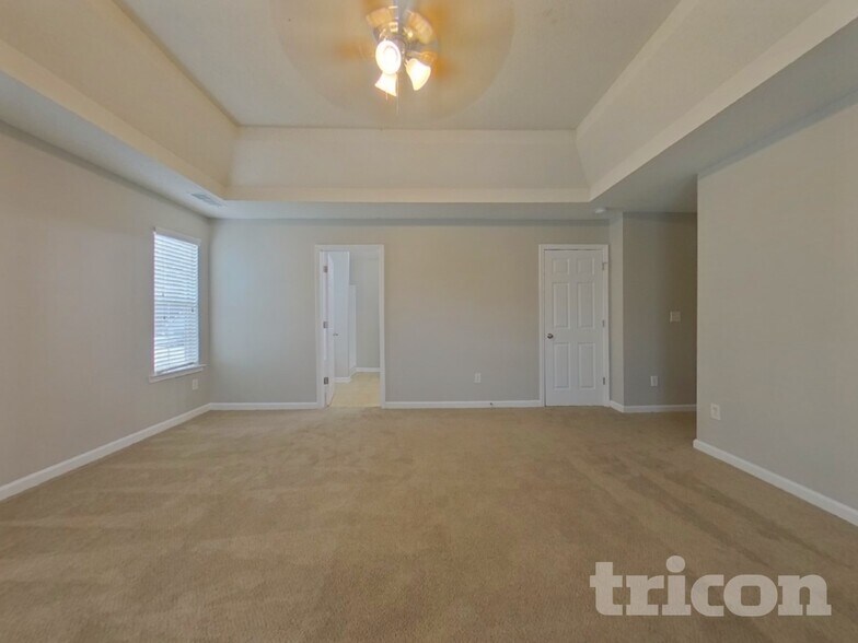 Building Photo - 6985 Borowood Ln