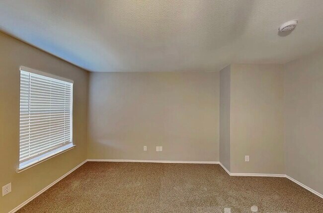 Building Photo - A Place to Settle In: Inviting 5-Bedroom Family Home