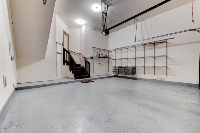 Building Photo - 1426 W 21st St