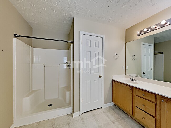 Building Photo - 507 Pond Lillies Rd