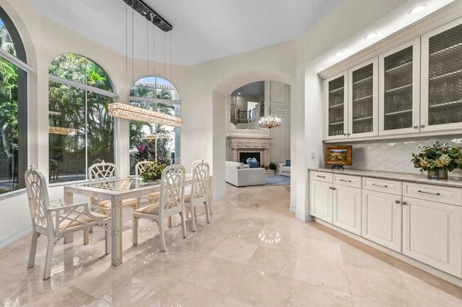 Building Photo - 17665 Middlebrook Way