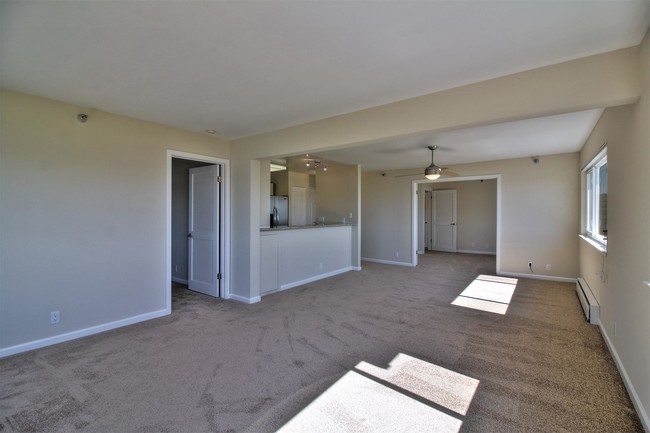 Building Photo - 1205 Melville Square