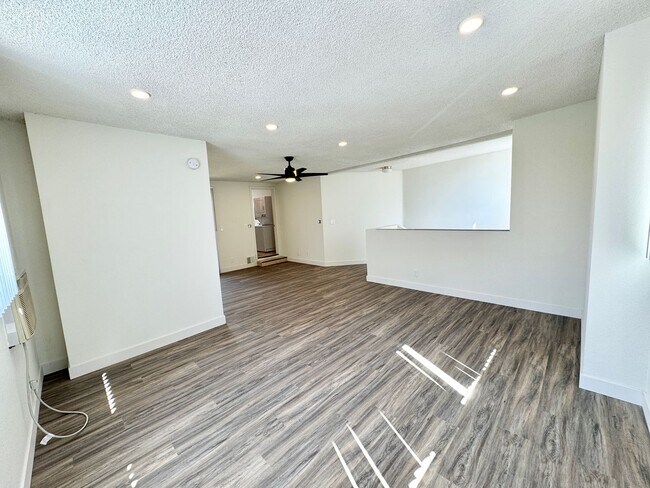Building Photo - 3722 S Canfield Ave