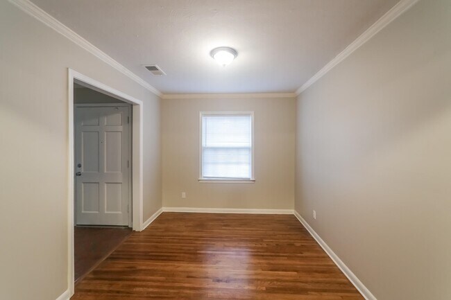 Building Photo - 1756 Dorrie Ln