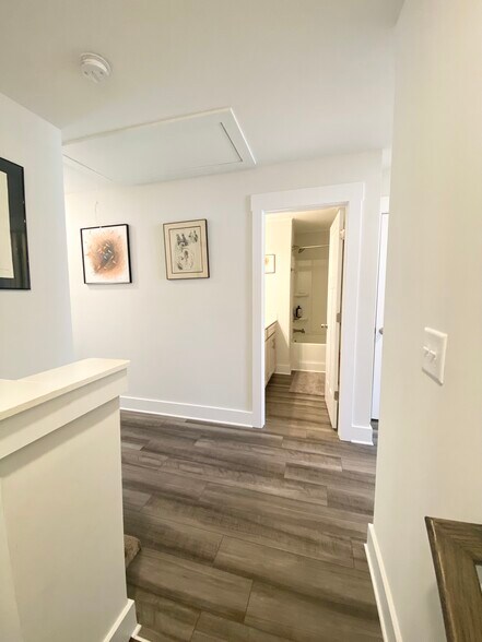 Building Photo - 64 Meteora Way