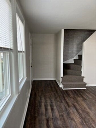 Building Photo - 23 Keyes St