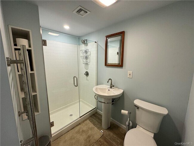 Building Photo - 317 Overlook Ct