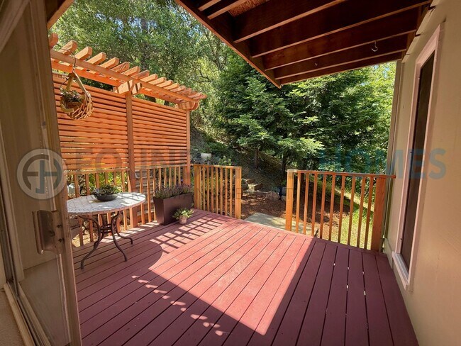 Building Photo - Mountain View Retreat in the Heart of Fairfax- 3BD/1BA Home with Expansive Deck- FOUNDATION