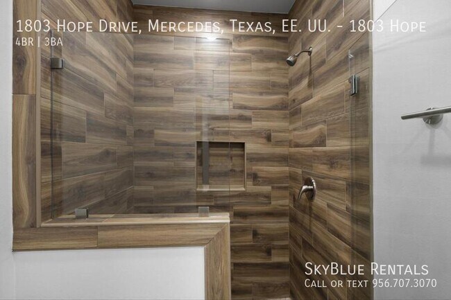 Building Photo - 1803 Hope Dr