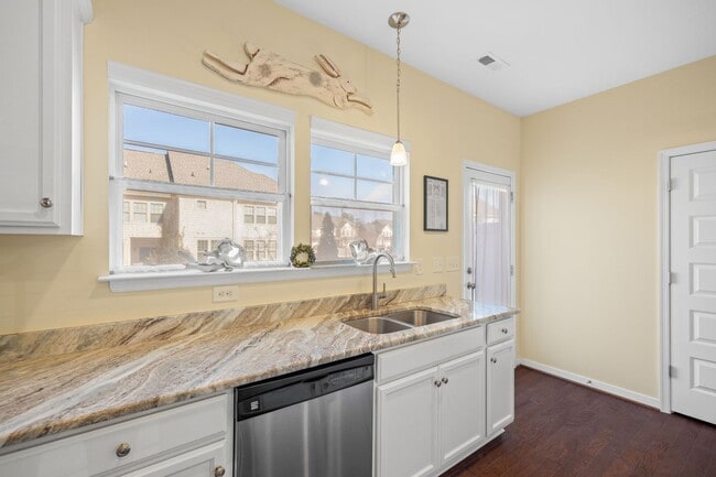 Building Photo - 2 Bedroom Townhome in Beautiful Magnolia G...