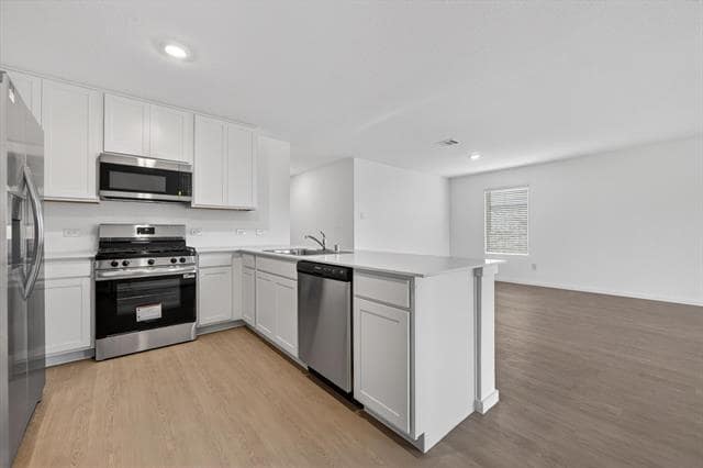 Building Photo - 2051 Stable Ln