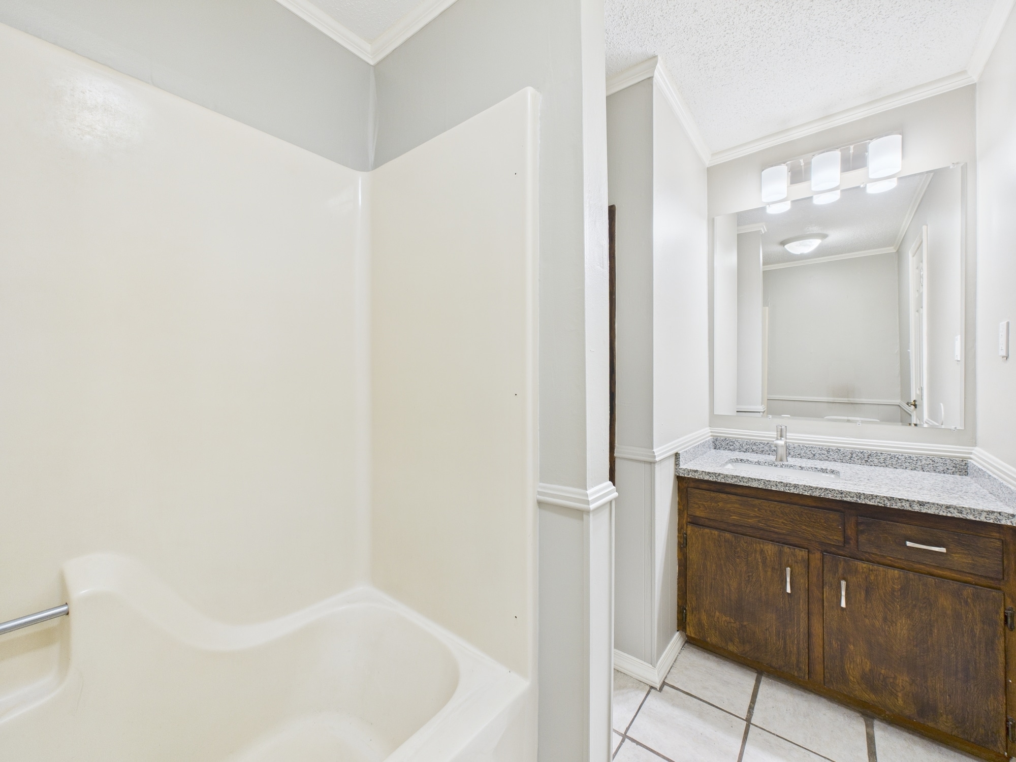 Building Photo - 107 Guillot Rd