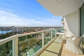 Building Photo - Northeast 183rd Lane, Aventura, FL 33160 - 4 BR 4.5 BA Condo