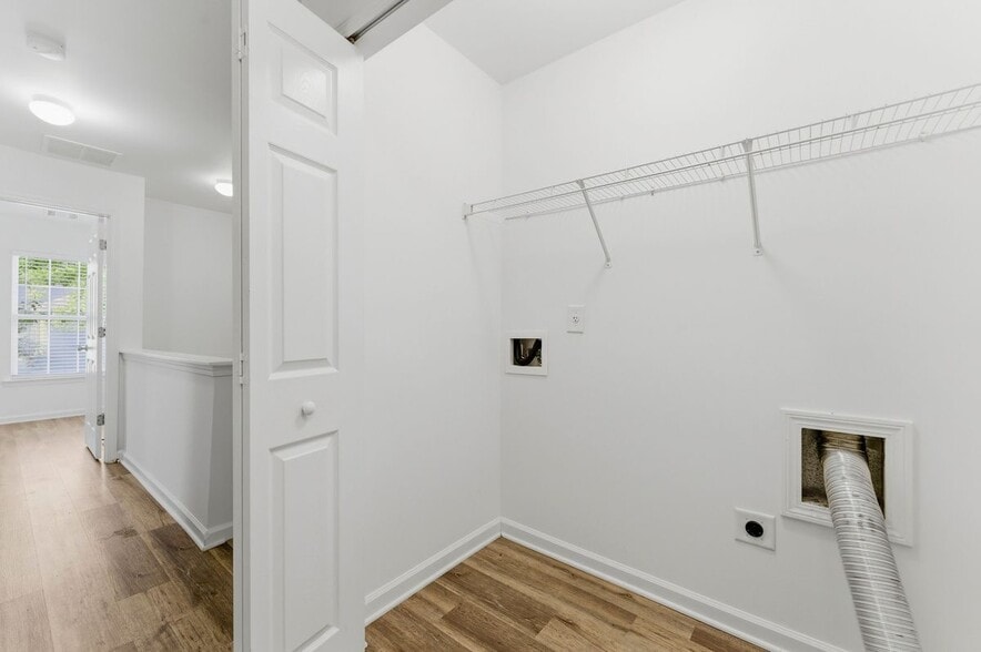 Building Photo - 585 McWilliams Rd SE