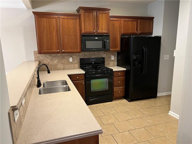 Building Photo - 5385 Donehoo Ct