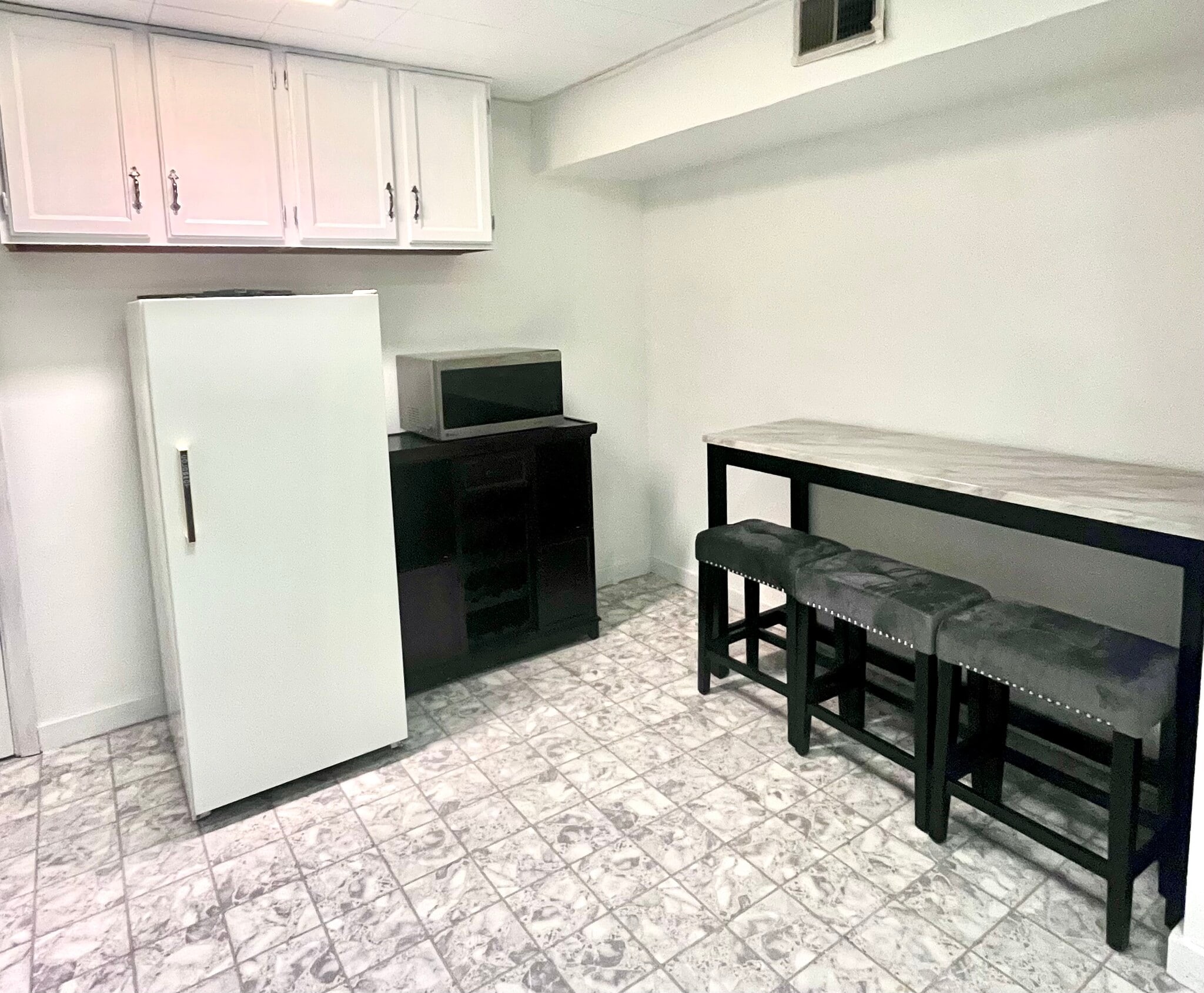 Kitchen - 2618 S Lewiston St