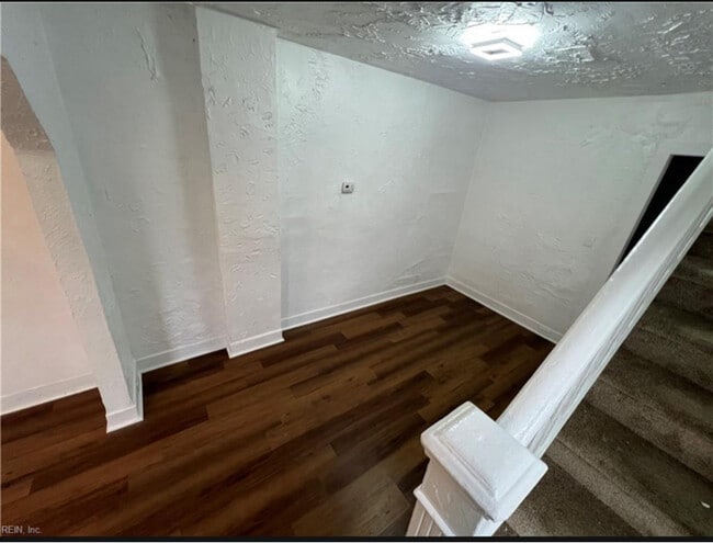 Building Photo - 1529 Vine St