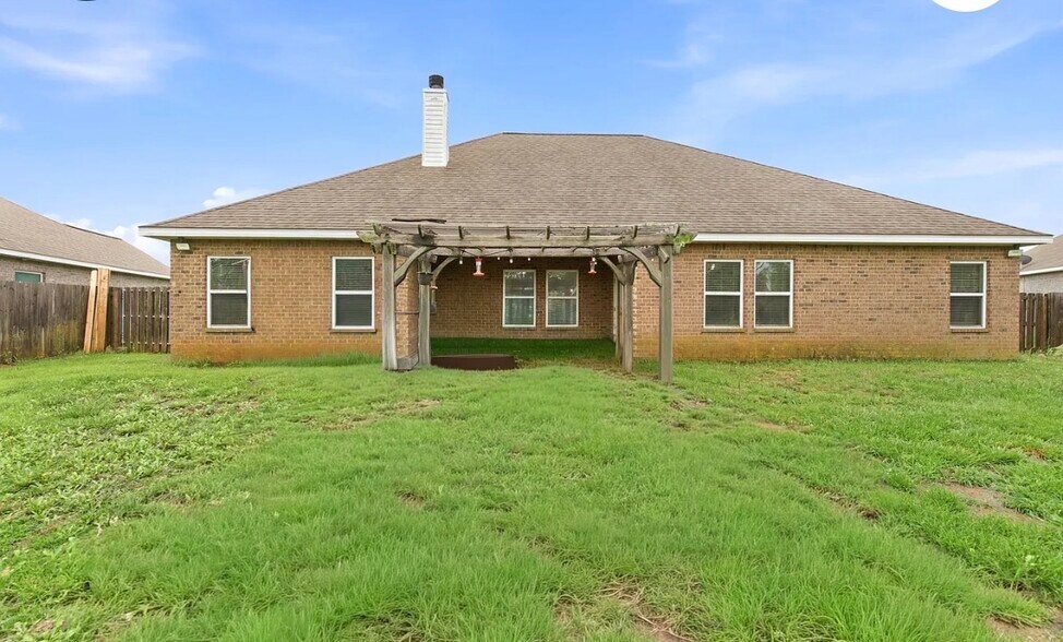 Building Photo - 12561 Waxwing Ave