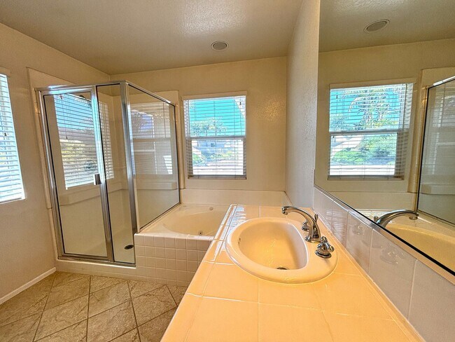 Building Photo - Executive Style Vista Home at an Affordabl...