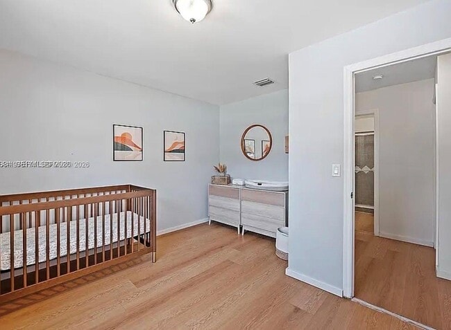 Building Photo - 1480 SW 26th Ave