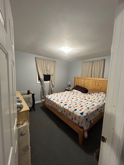 Building Photo - 20 Holbrook Ct