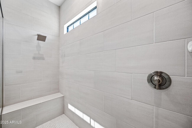 Building Photo - 4827 E Village Dr