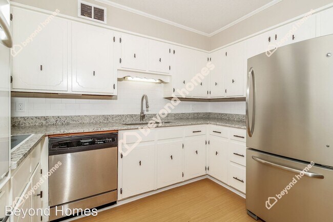 Building Photo - 3 br, 2 bath House - 70 Kingspark