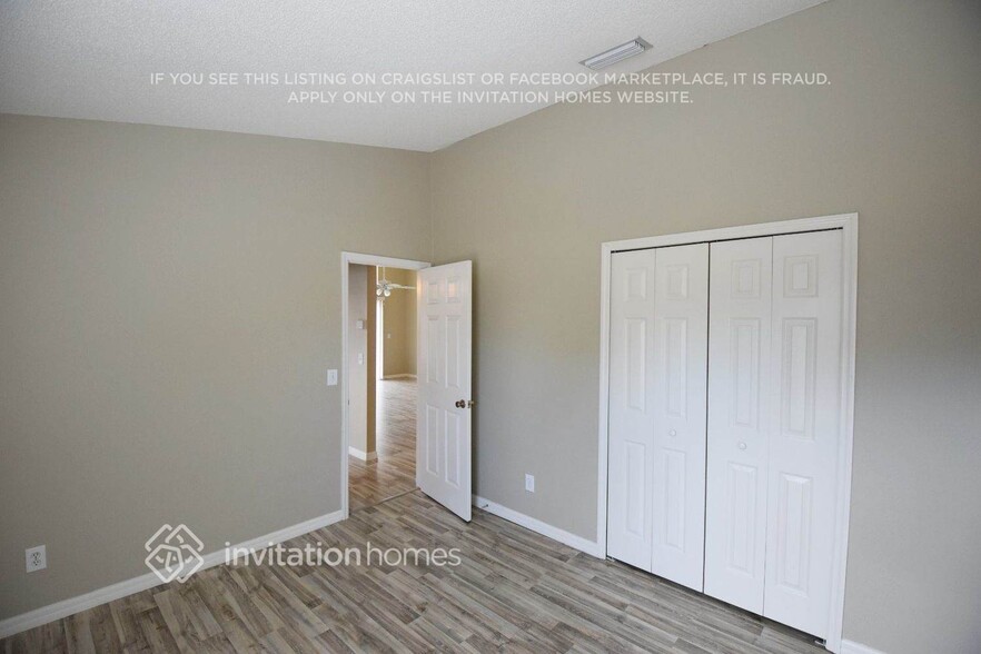 Building Photo - 4821 Sabal Harbour Dr