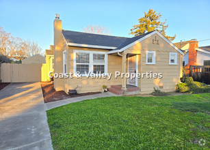 Building Photo - 3BD HOUSE IN SALINAS FOR RENT