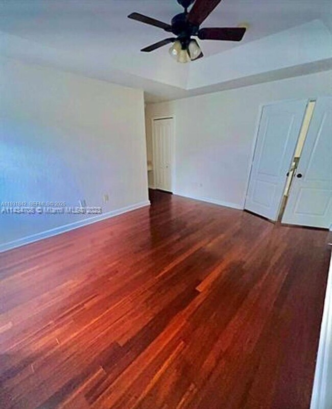 Building Photo - 16972 SW 33rd Ct