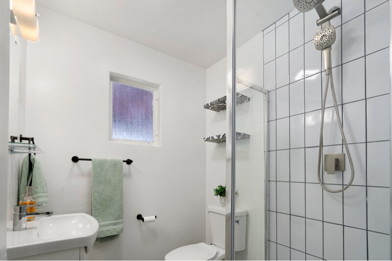 Building Photo - 1414 N Cameron St