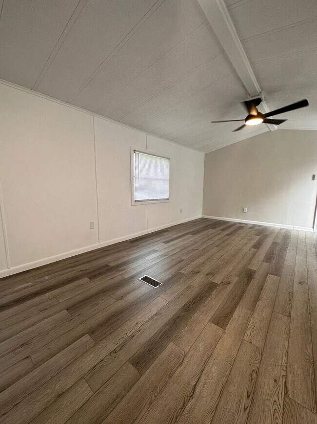 Building Photo - 3311 Wesler Dr