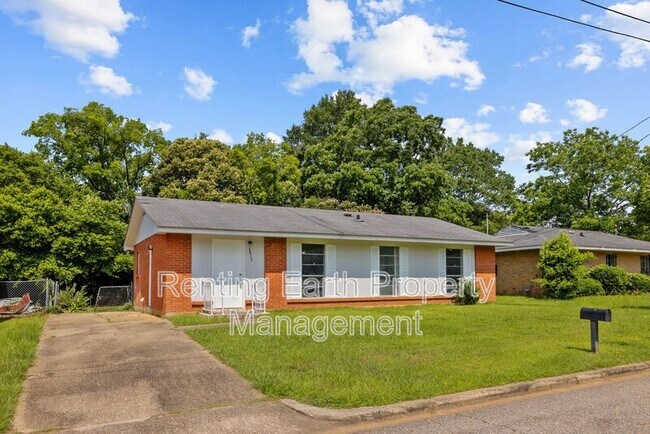 Building Photo - 3613 Erwin Dr
