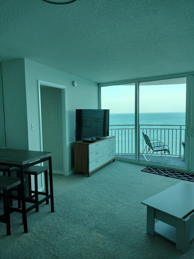 Building Photo - 2625 S Atlantic Ave