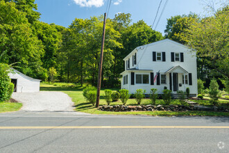 Building Photo - 26 Greenwood Ave