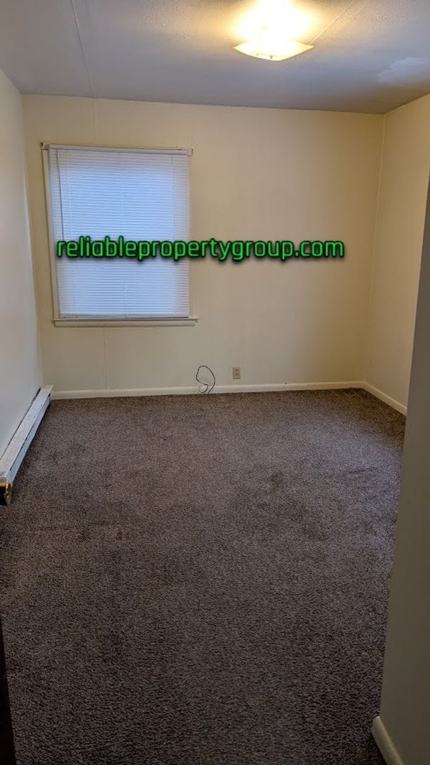 Building Photo - 534 E Bradford St