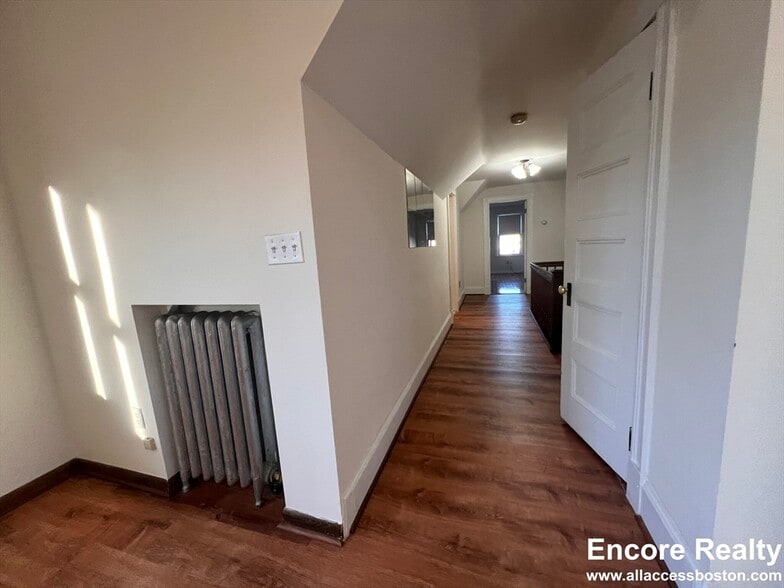 Building Photo - 187 Powder House Blvd