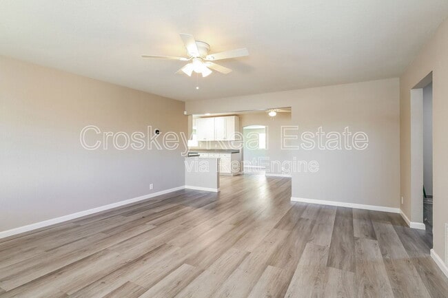 Building Photo - 322 Sweeney Rd