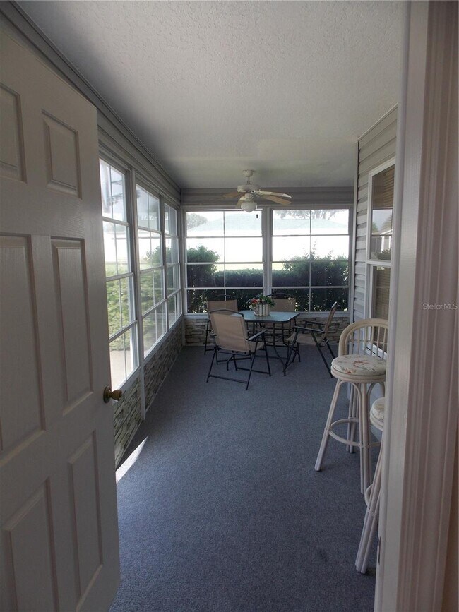 Building Photo - 1256 Camero Dr