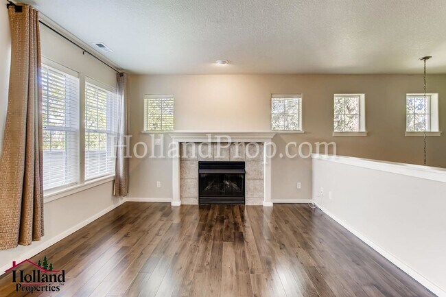 Building Photo - 977 NE 73rd Ave