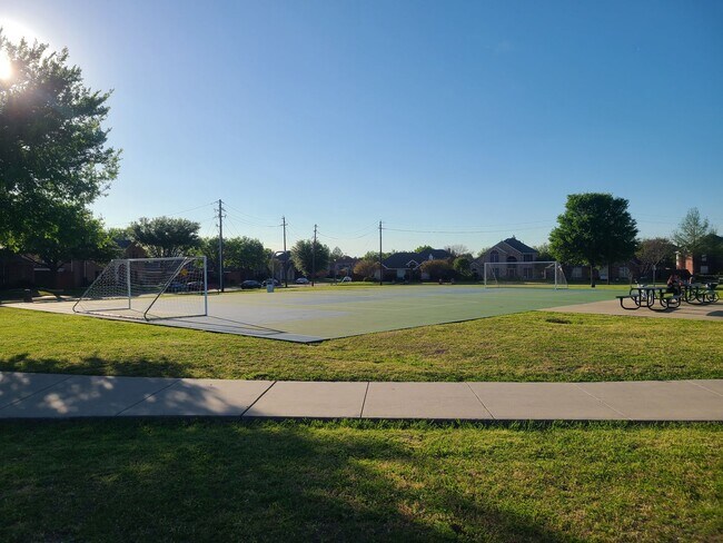 Building Photo - Rowlett Home in Great Location w/ Communit...