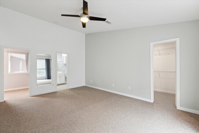 Building Photo - 6947 Ardmore St