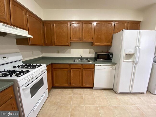 Building Photo - 10604 Greta Lynn Ct