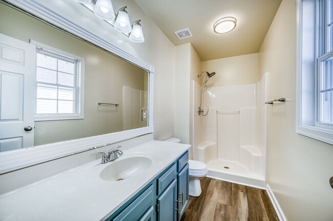 Building Photo - 3 Bedroom Midlothian Home Move In Ready