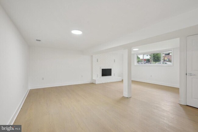 Building Photo - 1814 Ironton Dr
