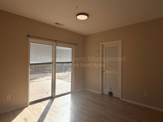 Building Photo - 6243 Riverdale Dr