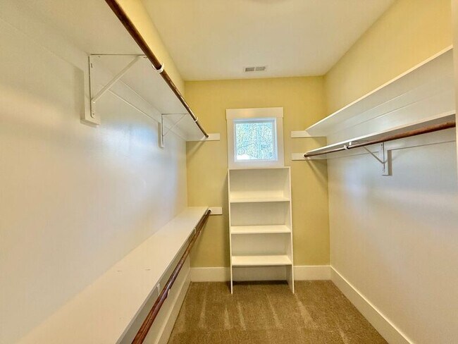 Building Photo - 5231 Melbourne Rd