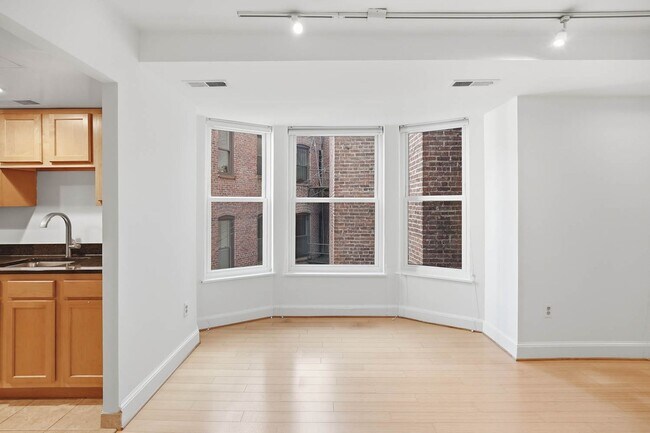 Building Photo - 1115 12th St NW